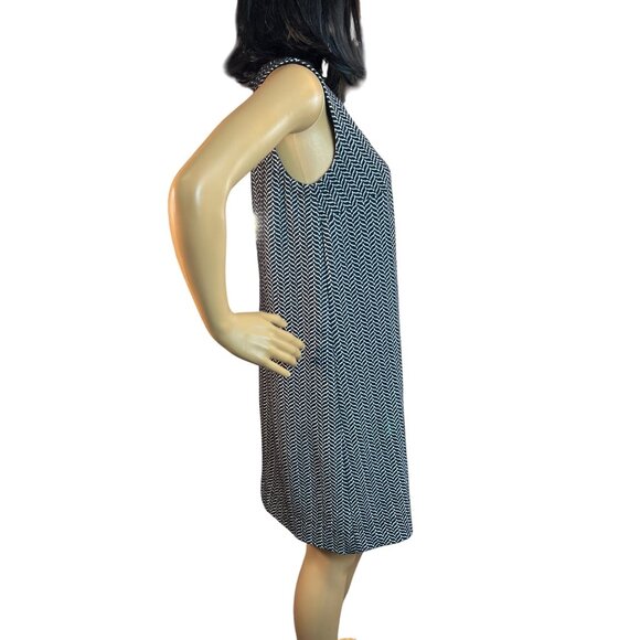 LOFT Sleeveless Knit Chevron Shift Dress in Black/White Size Small - Picture 3 of 5